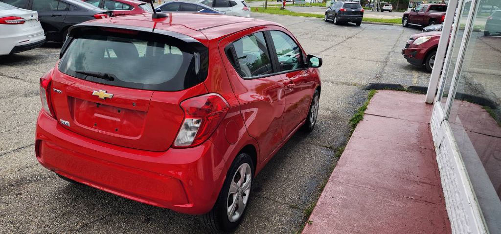 Photo 4 of this CHEVROLET SPARK