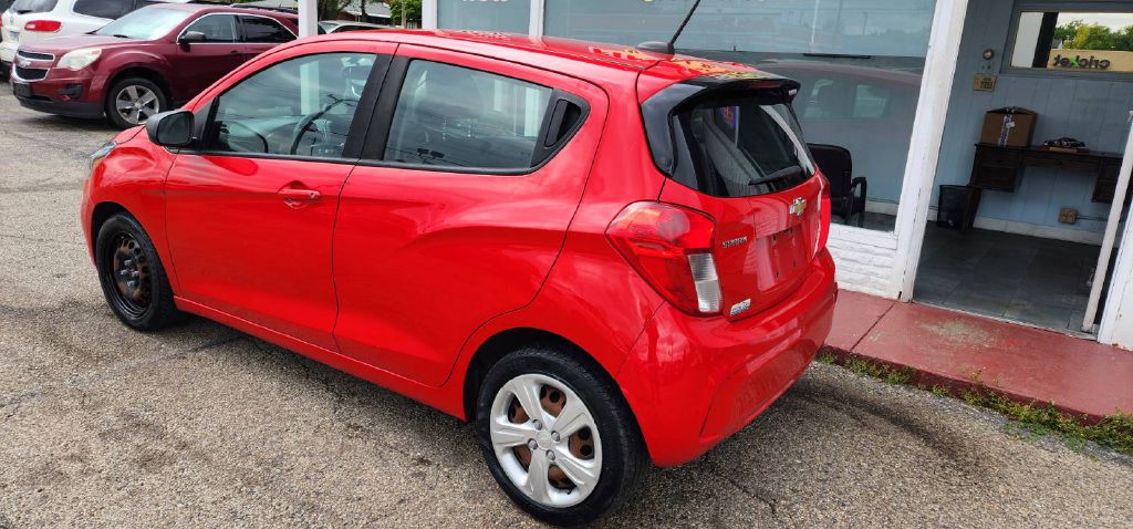 Photo 6 of this CHEVROLET SPARK