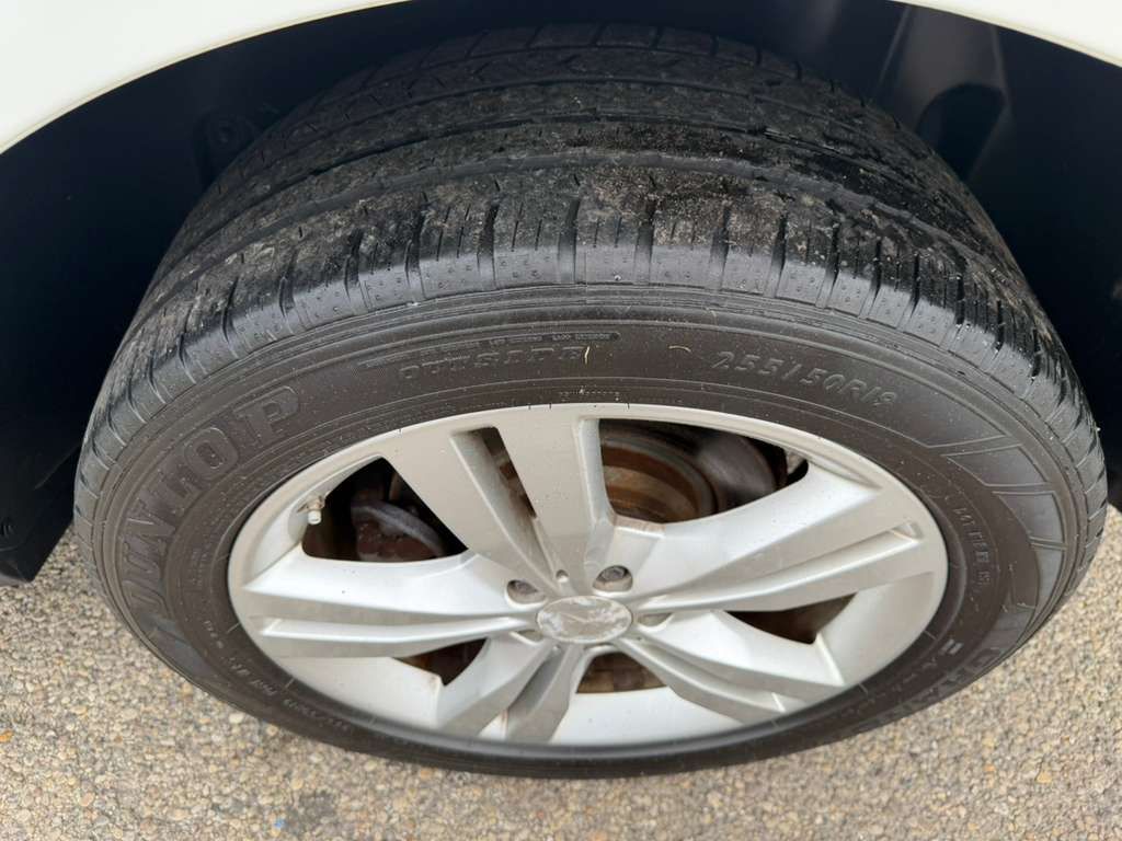 Photo 9 of this MERCEDES-BENZ M-CLASS