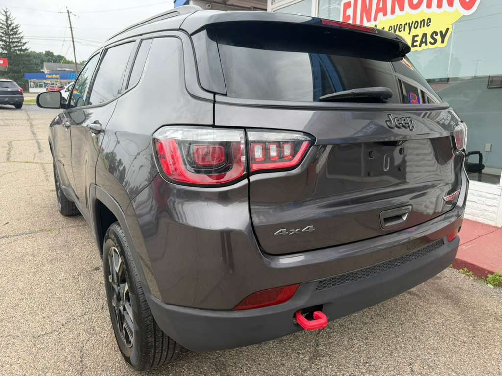 Photo 5 of this JEEP COMPASS