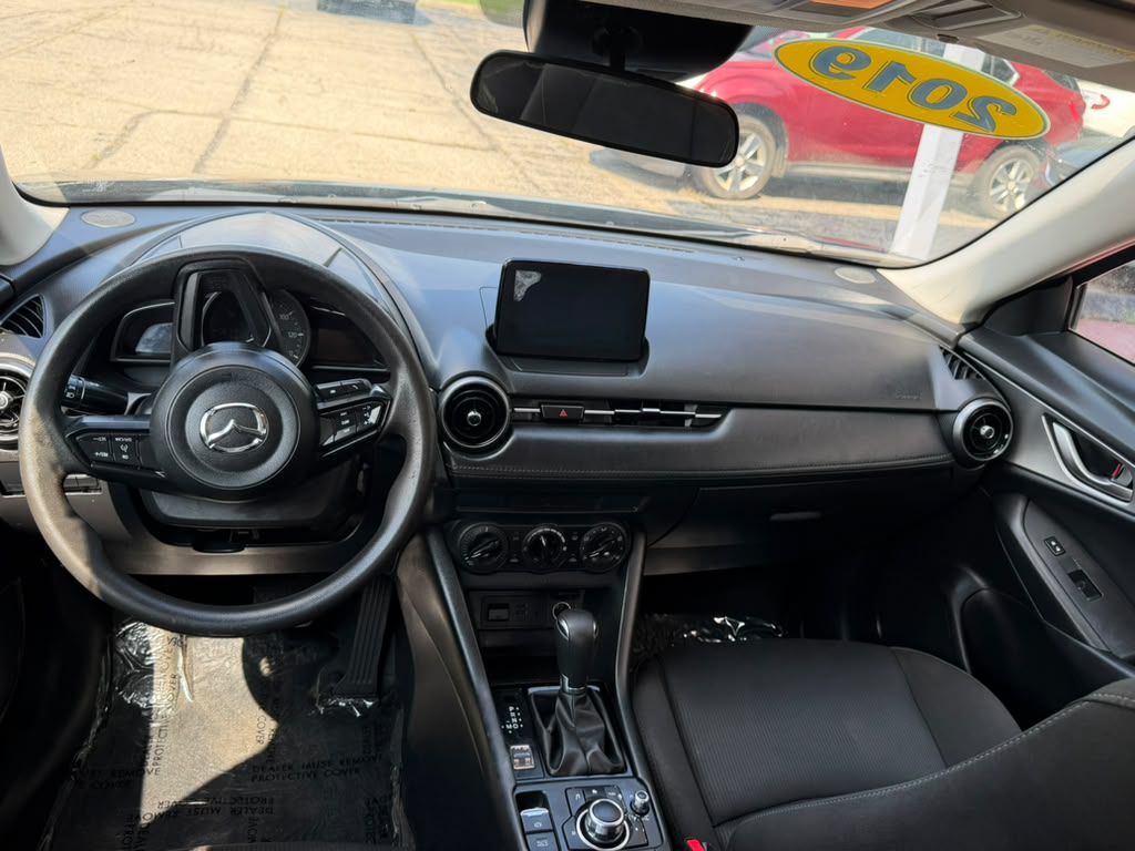 Photo 11 of this MAZDA CX-3