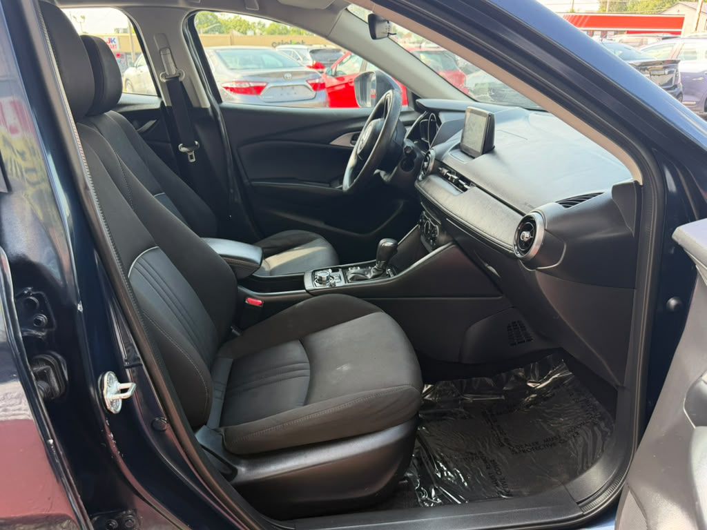 Photo 12 of this MAZDA CX-3