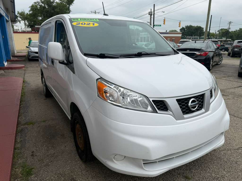 Photo 3 of this NISSAN NV200