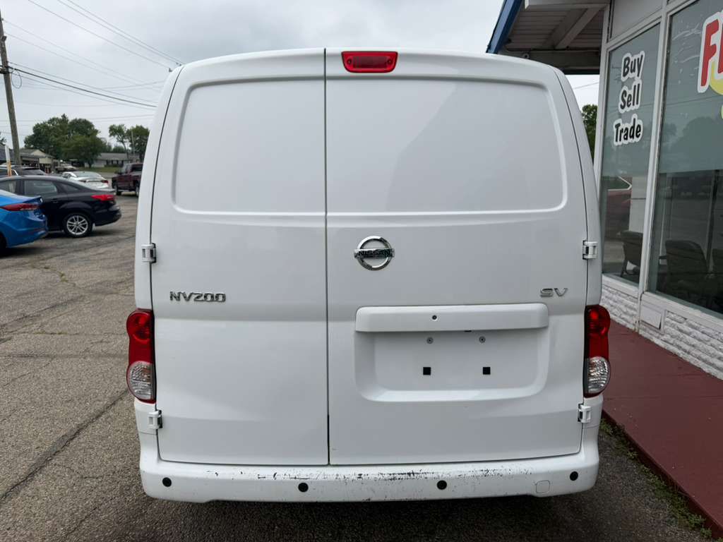 Photo 5 of this NISSAN NV200