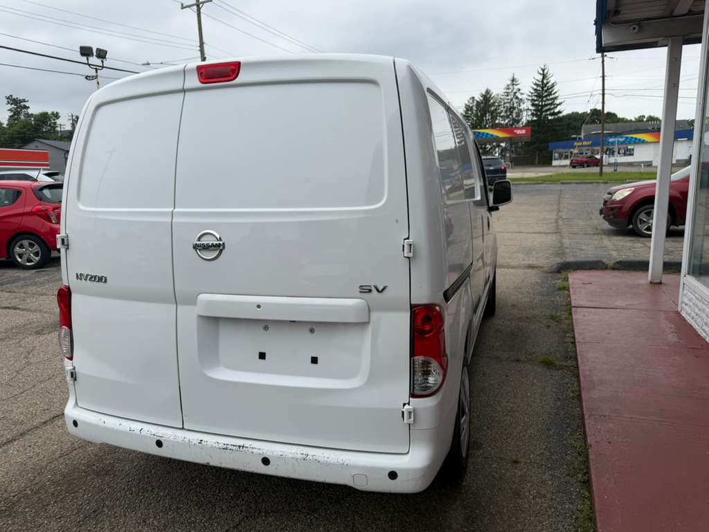Photo 4 of this NISSAN NV200
