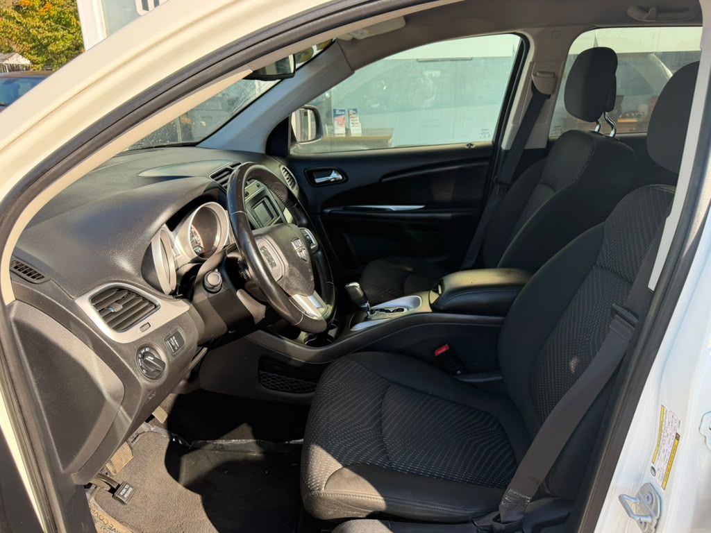 Photo 13 of this DODGE JOURNEY