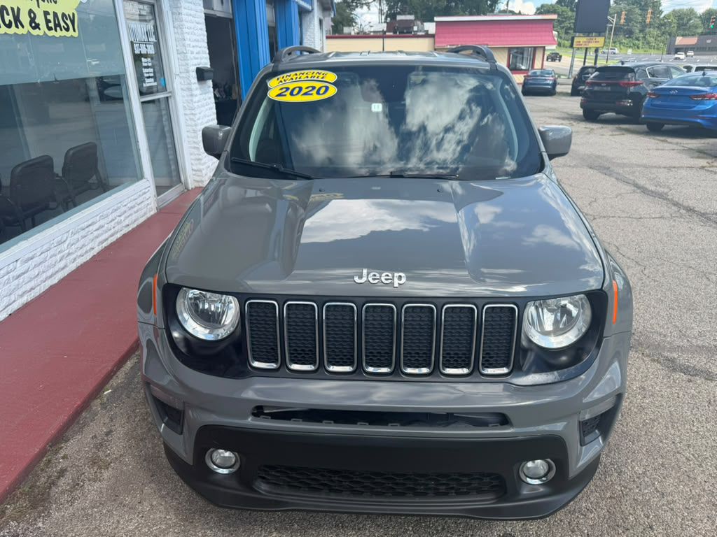 Photo 2 of this JEEP RENEGADE