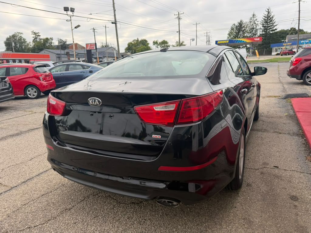 Photo 4 of this KIA OPTIMA