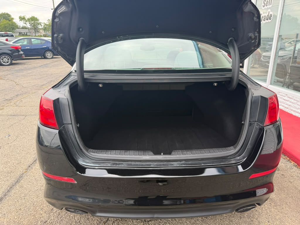 Photo 8 of this KIA OPTIMA