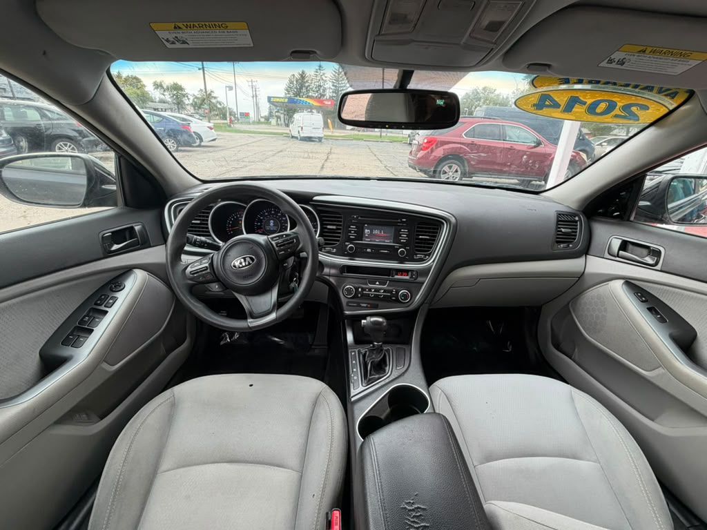 Photo 11 of this KIA OPTIMA