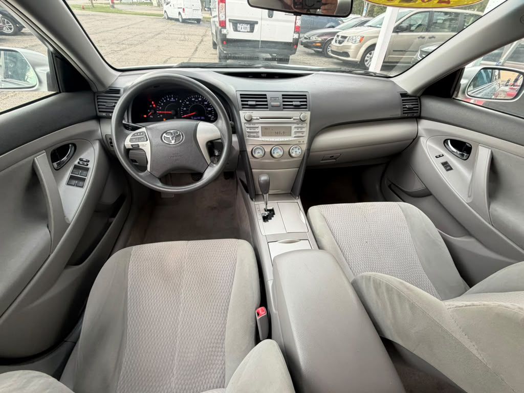 Photo 10 of this TOYOTA CAMRY