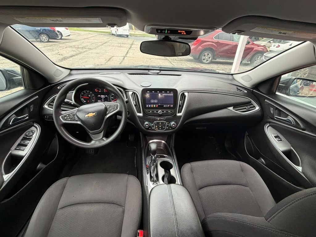 Photo 11 of this CHEVROLET MALIBU