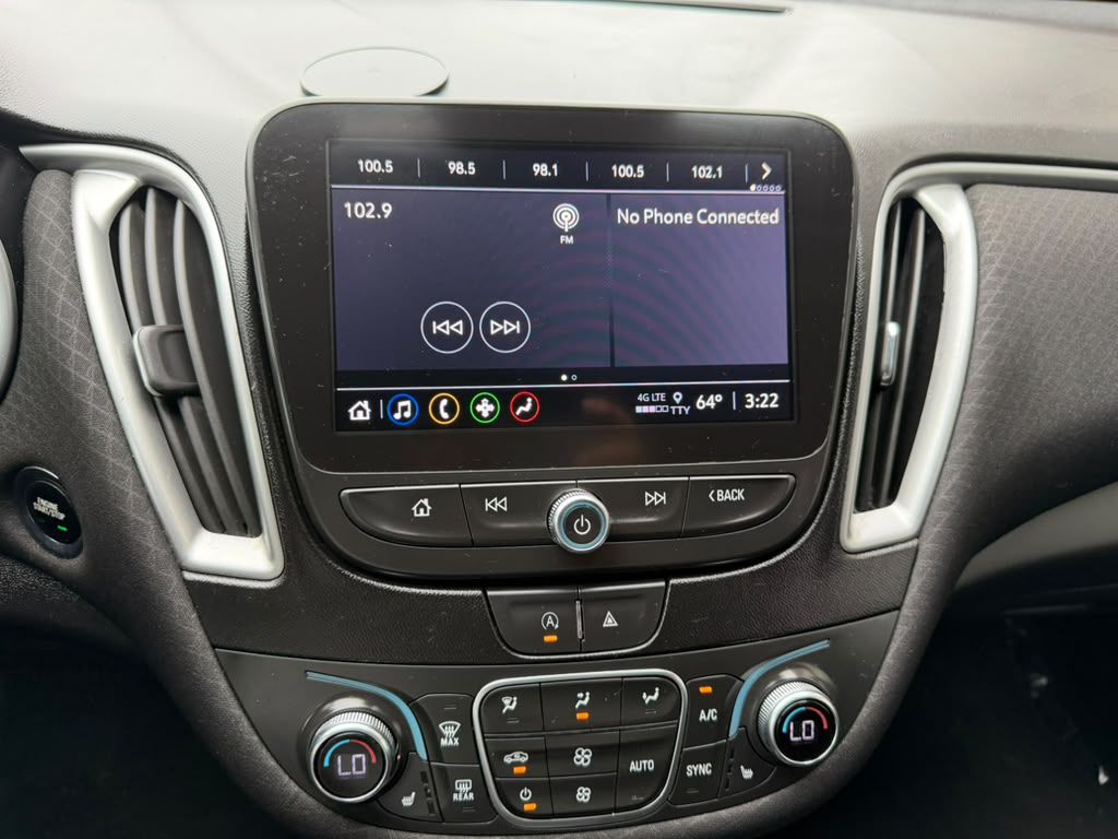 Photo 16 of this CHEVROLET MALIBU