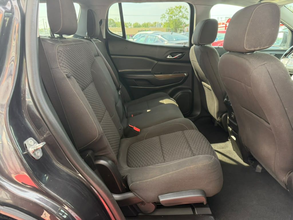 Photo 14 of this GMC ACADIA