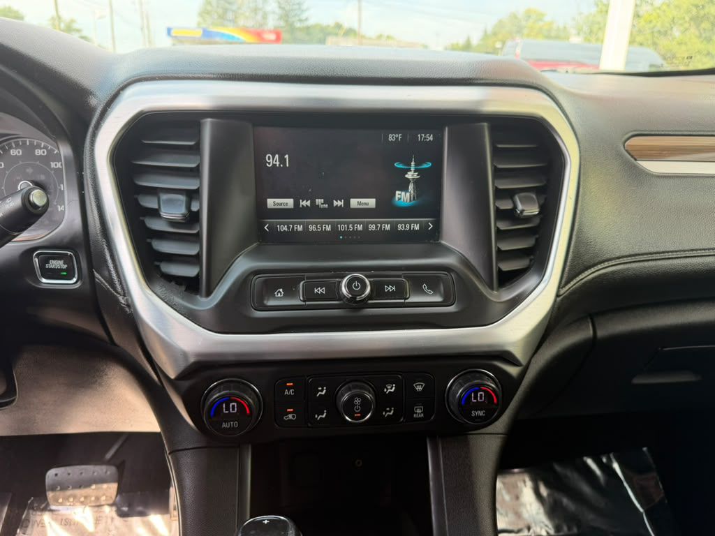 Photo 18 of this GMC ACADIA