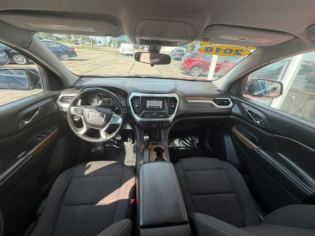 Photo 11 of this GMC ACADIA