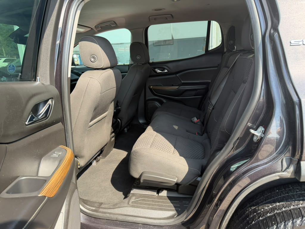 Photo 15 of this GMC ACADIA
