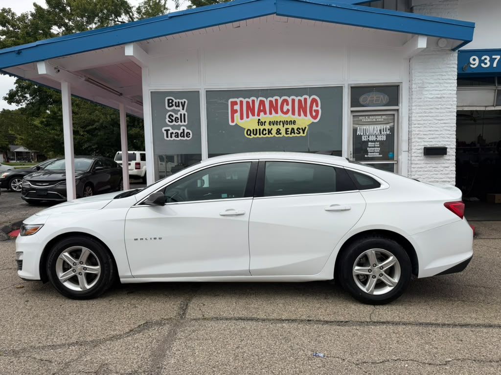Photo 7 of this CHEVROLET MALIBU