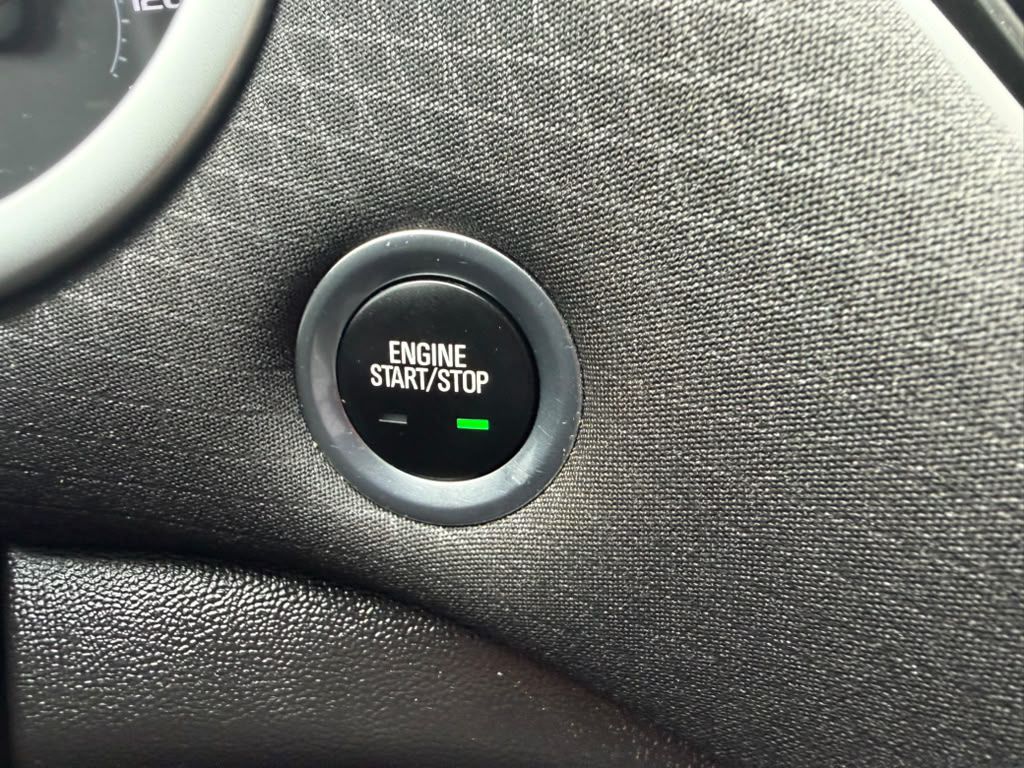 Photo 16 of this CHEVROLET MALIBU