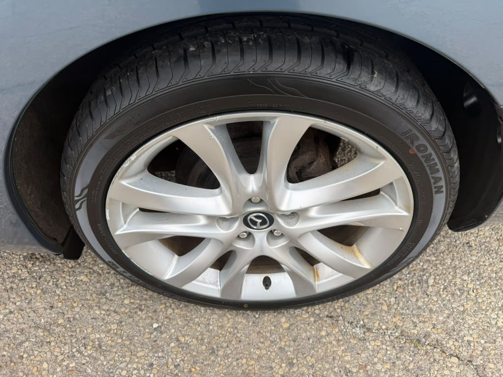 Photo 9 of this MAZDA MAZDA6