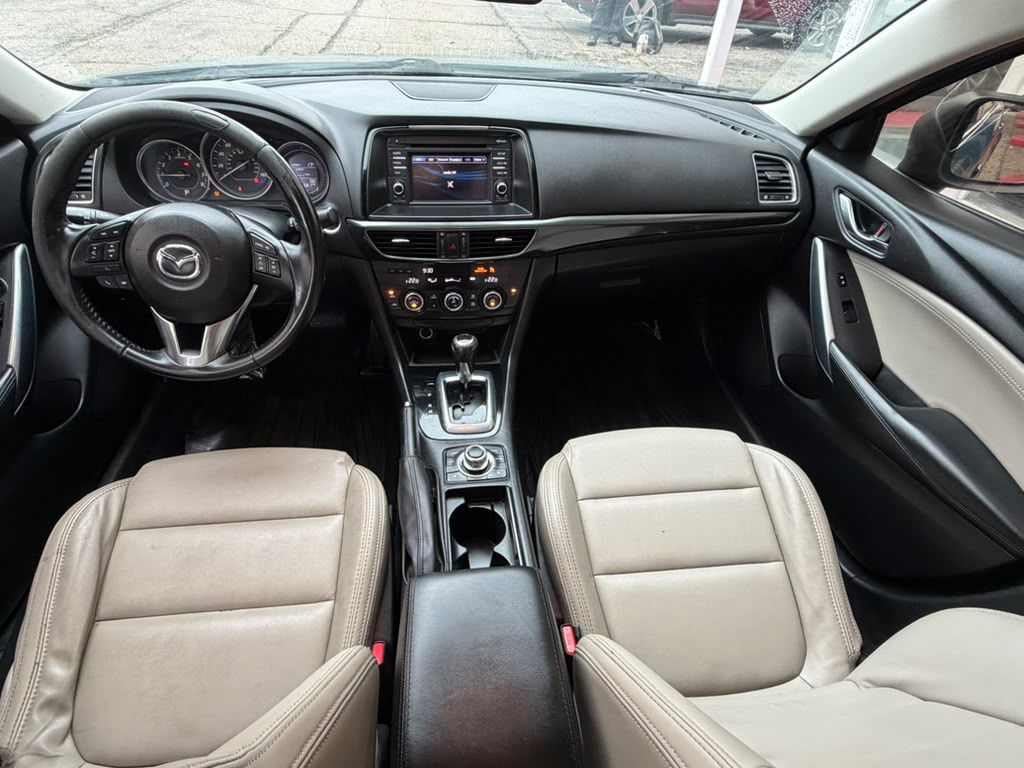 Photo 11 of this MAZDA MAZDA6