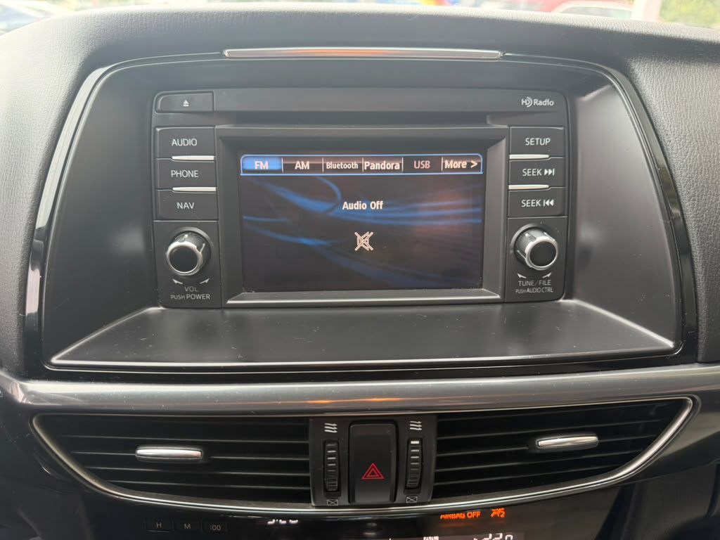 Photo 16 of this MAZDA MAZDA6