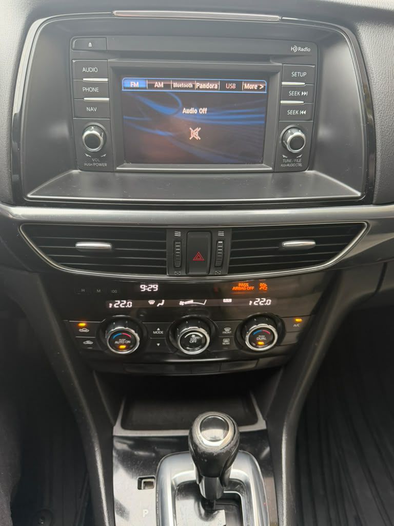 Photo 17 of this MAZDA MAZDA6