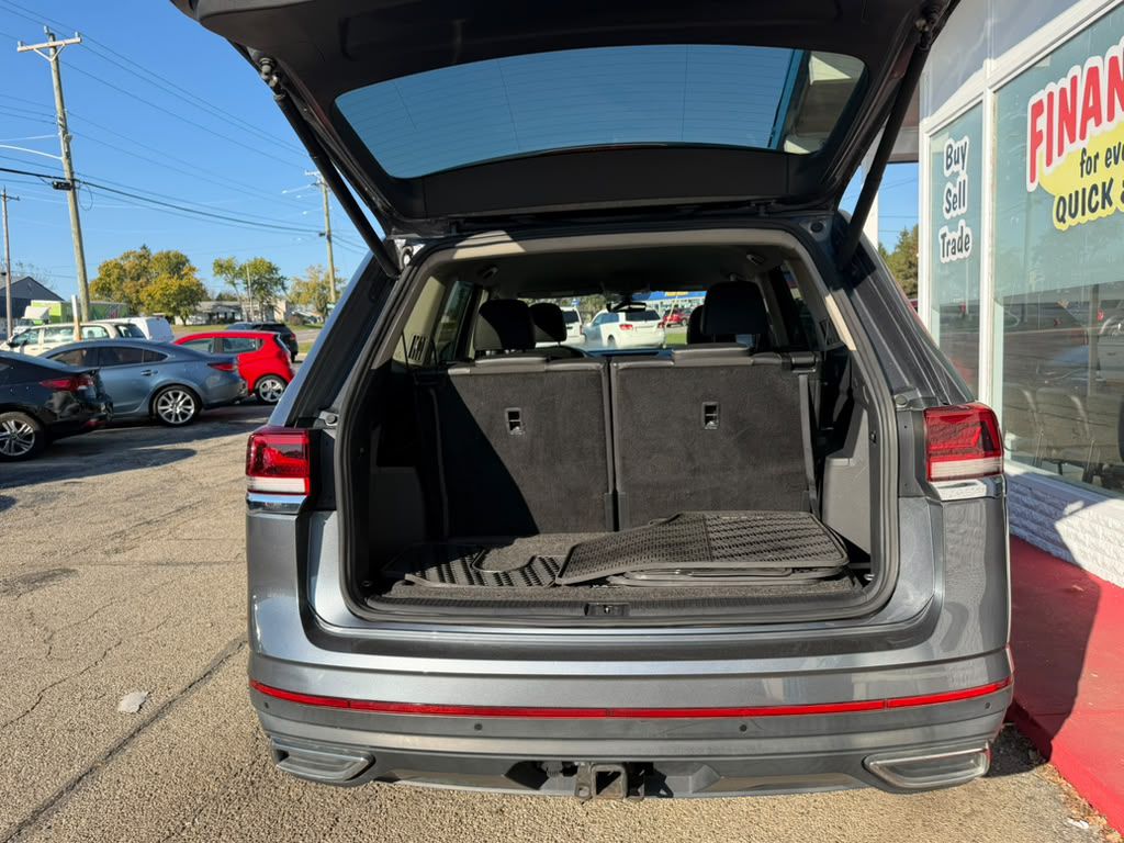 Photo 8 of this VOLKSWAGEN ATLAS