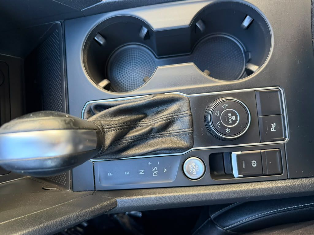 Photo 17 of this VOLKSWAGEN ATLAS