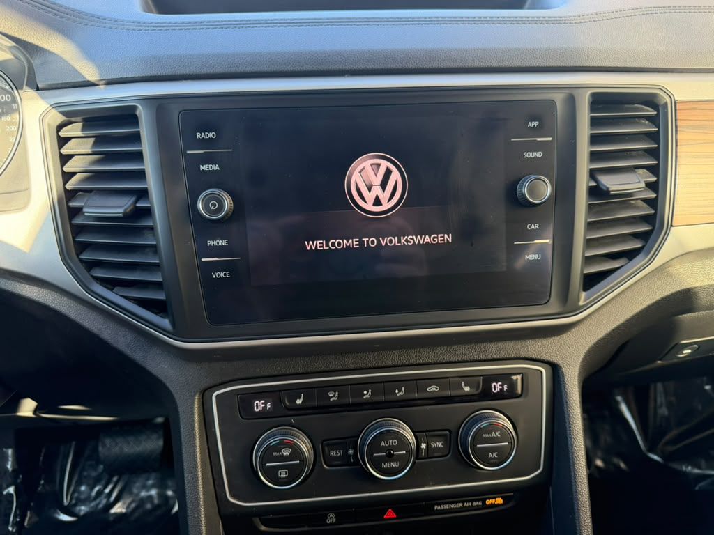 Photo 18 of this VOLKSWAGEN ATLAS