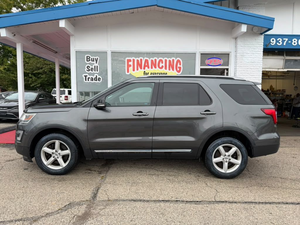 Photo 7 of this FORD EXPLORER