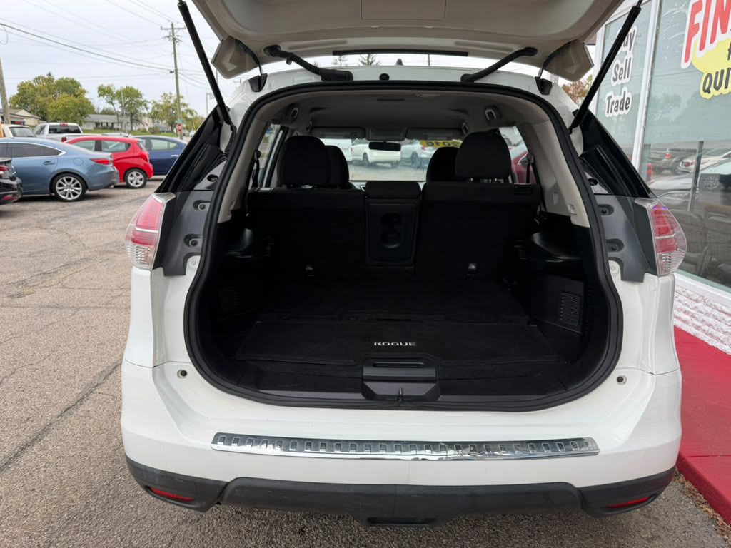 Photo 8 of this NISSAN ROGUE