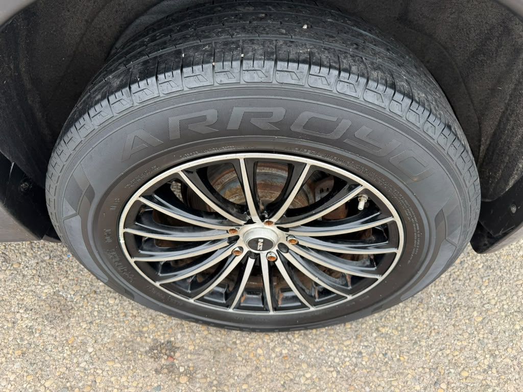 Photo 9 of this NISSAN ROGUE