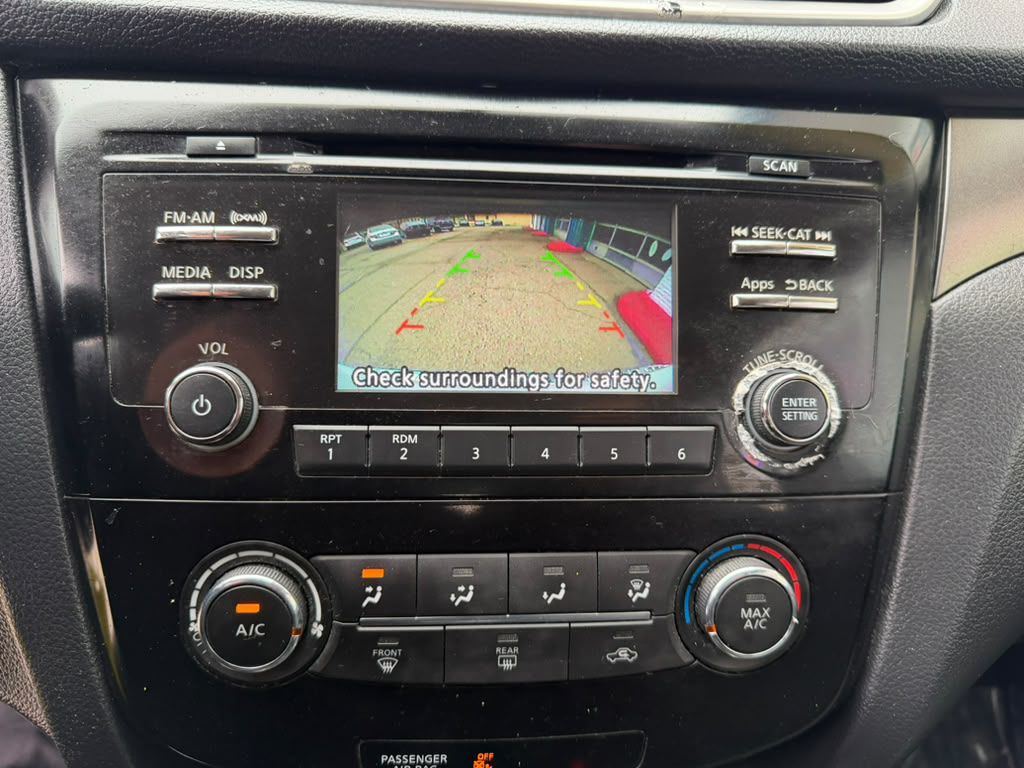 Photo 17 of this NISSAN ROGUE