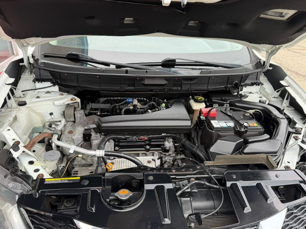 Photo 19 of this NISSAN ROGUE