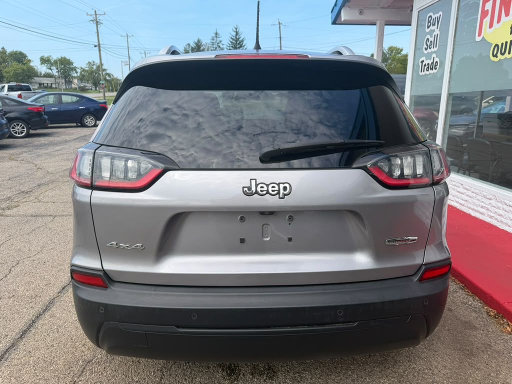 Photo 5 of this JEEP CHEROKEE