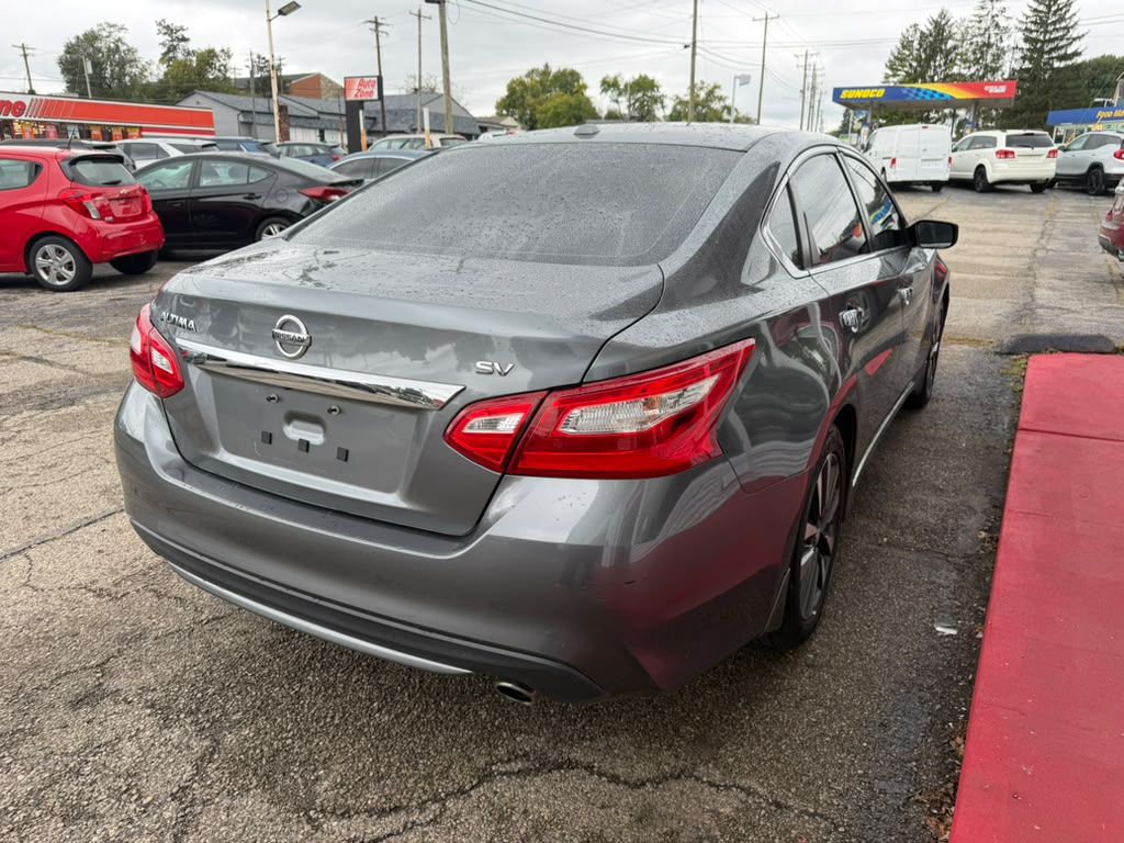 Photo 4 of this NISSAN ALTIMA