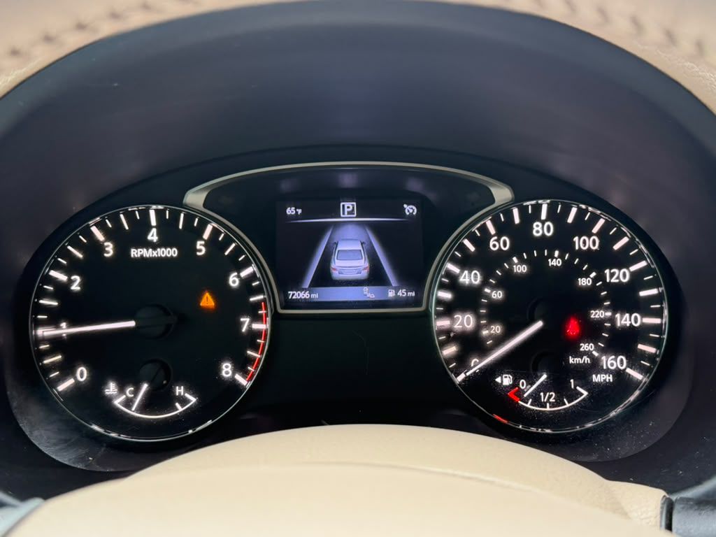 Photo 21 of this NISSAN ALTIMA