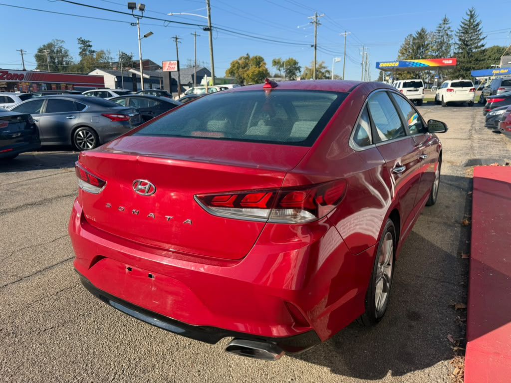 Photo 4 of this HYUNDAI SONATA