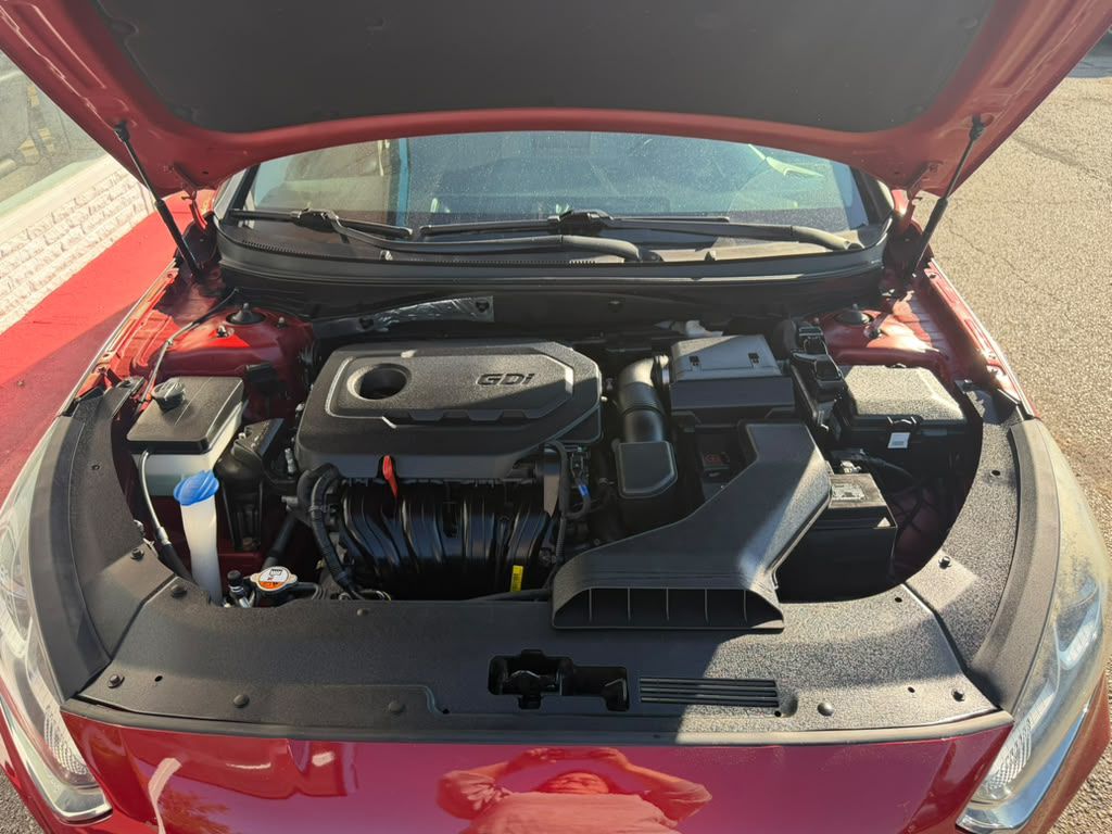 Photo 19 of this HYUNDAI SONATA