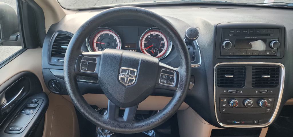 Photo 10 of this DODGE GRAND CARAVAN