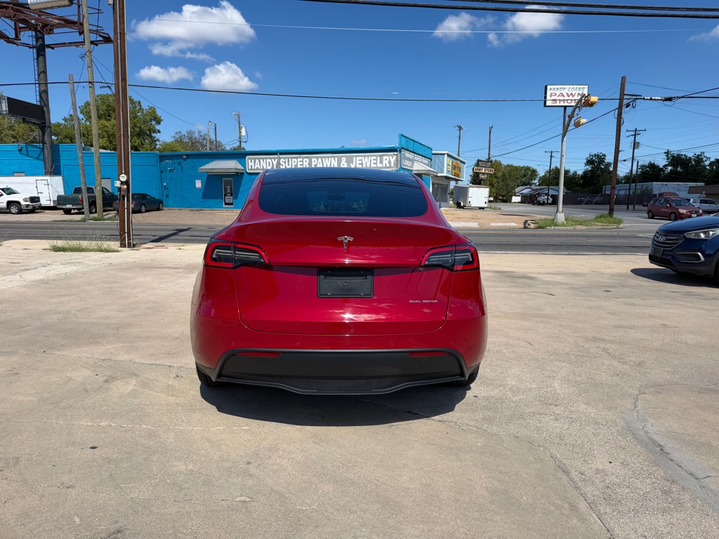 Photo 5 of this TESLA MODEL Y