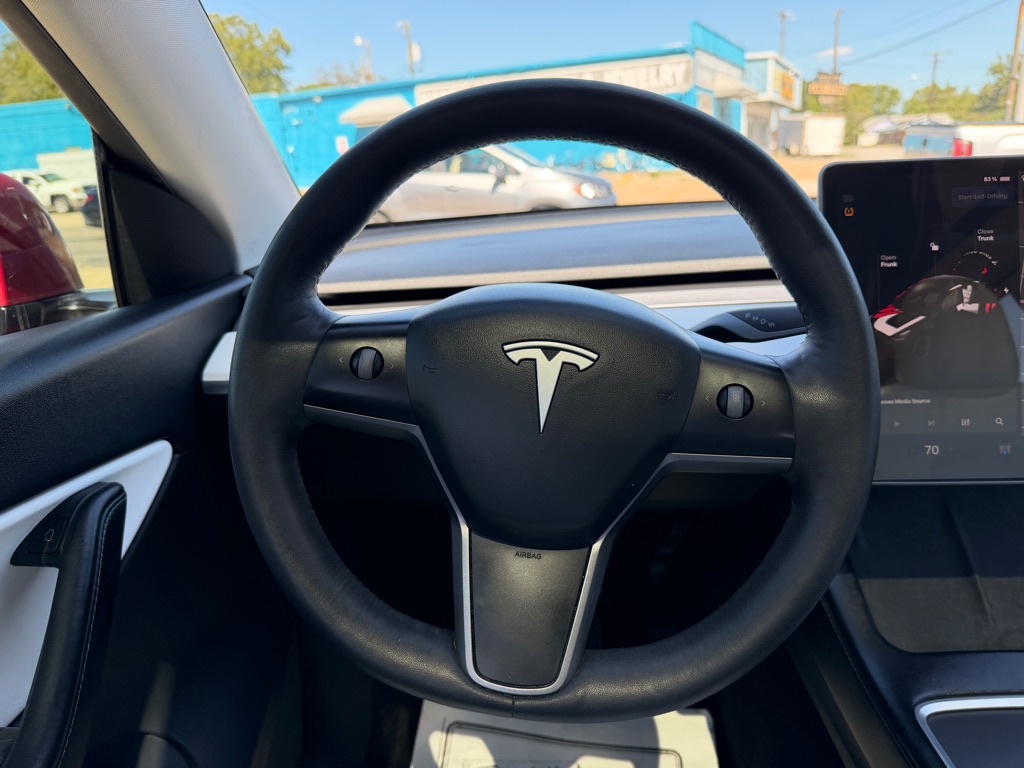 Photo 16 of this TESLA MODEL Y