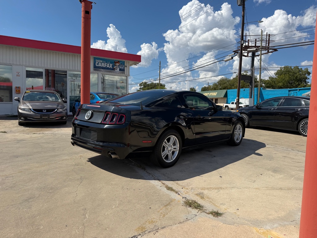 Photo 6 of this FORD MUSTANG