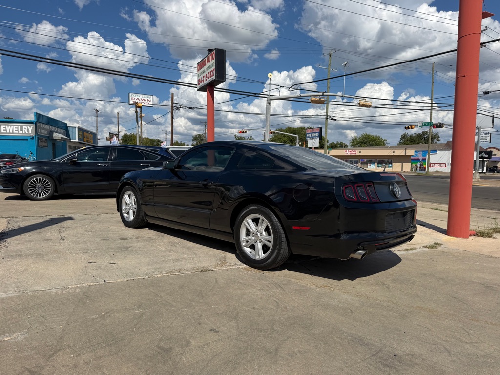 Photo 4 of this FORD MUSTANG