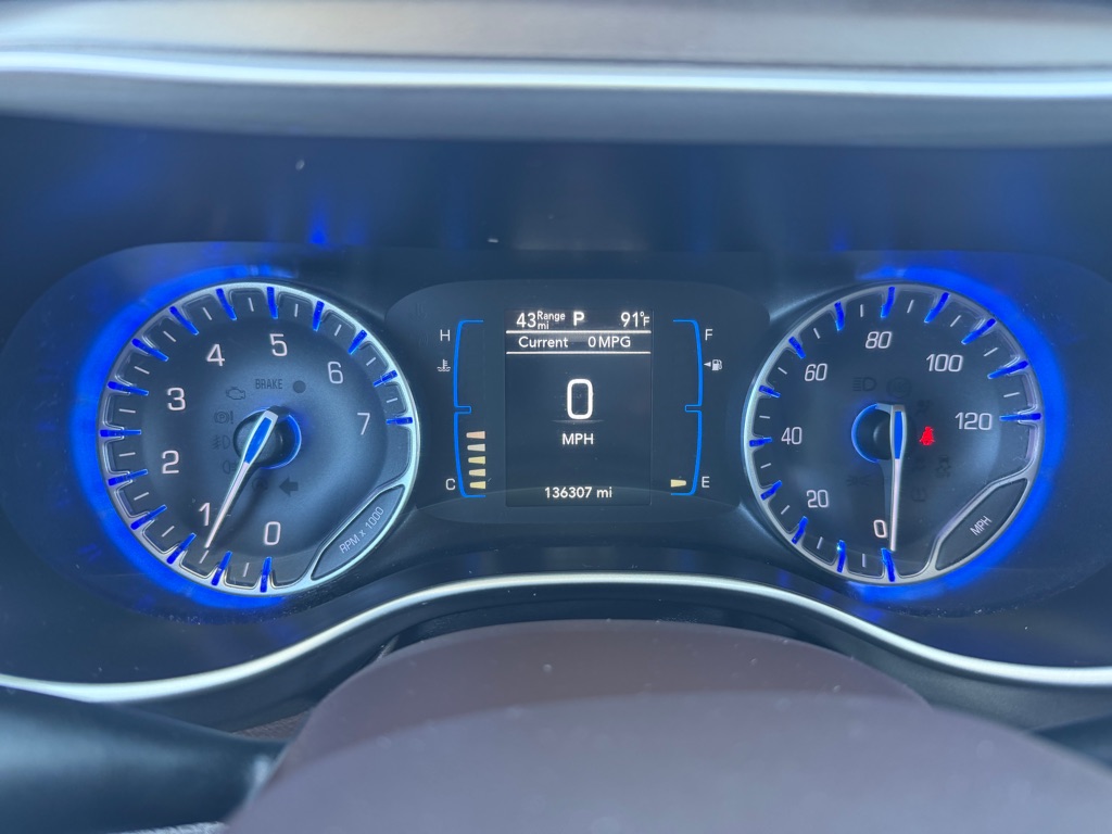Photo 20 of this CHRYSLER PACIFICA