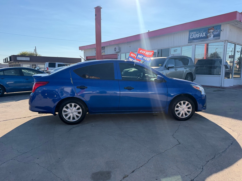 Photo 7 of this NISSAN VERSA