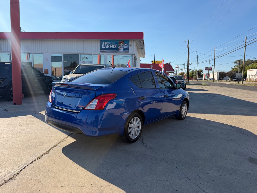 Photo 6 of this NISSAN VERSA