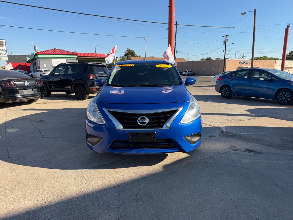 2017 NISSAN VERSA