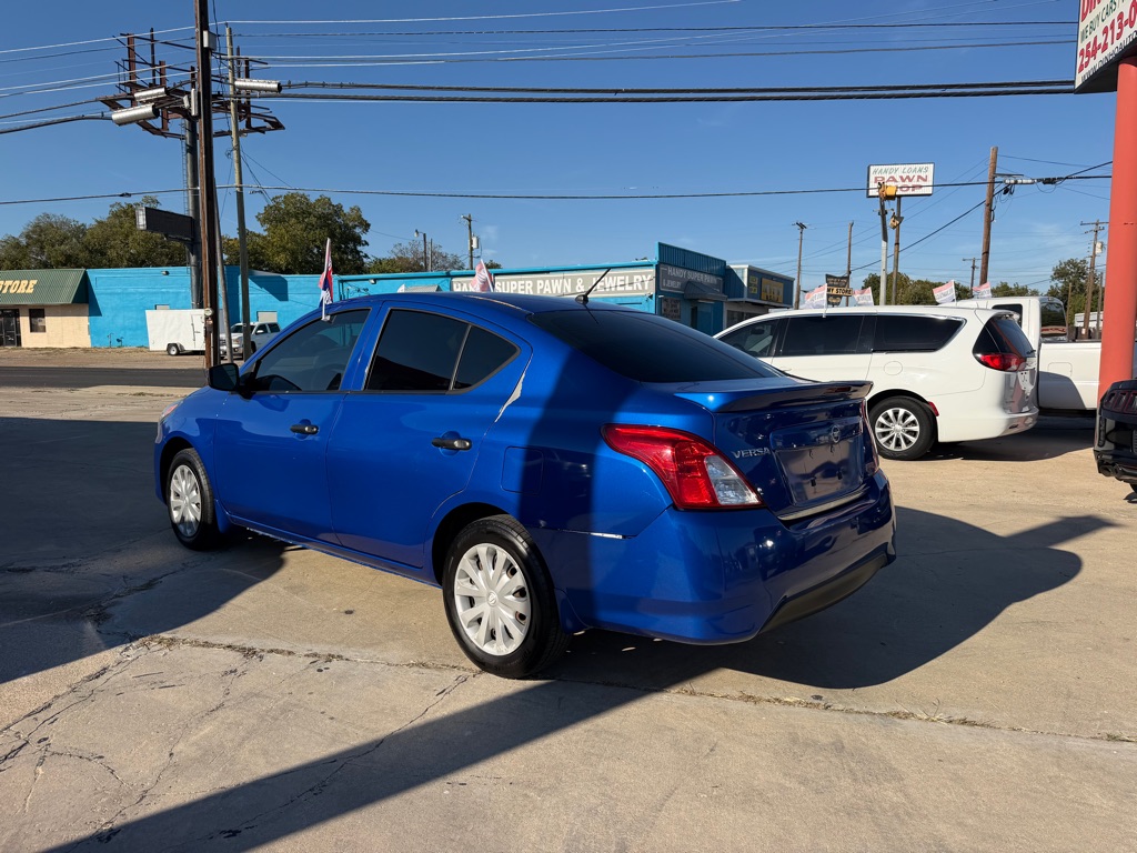 Photo 4 of this NISSAN VERSA